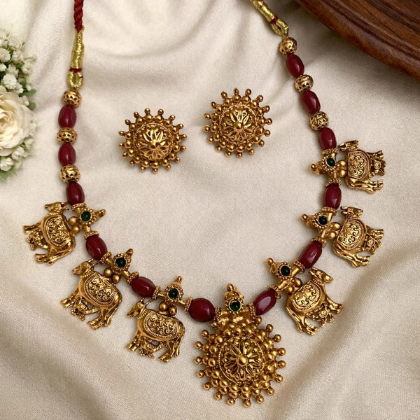 Kamdhenu Grace Necklace